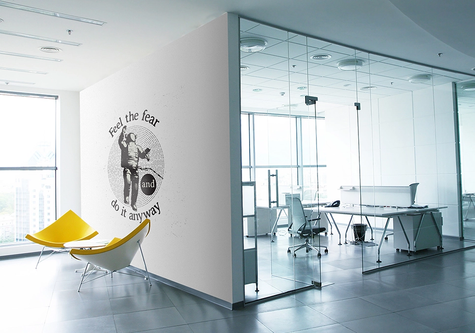 Kreator Ścian wizualizacja druku na ścianie - feel the fear and do it anyway astronauta