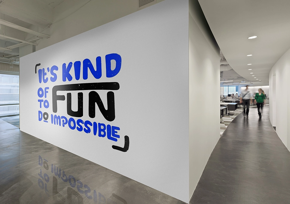 Kreator Ścian wizualizacja druku na ścianie - it's kind of funny to do impossible napis