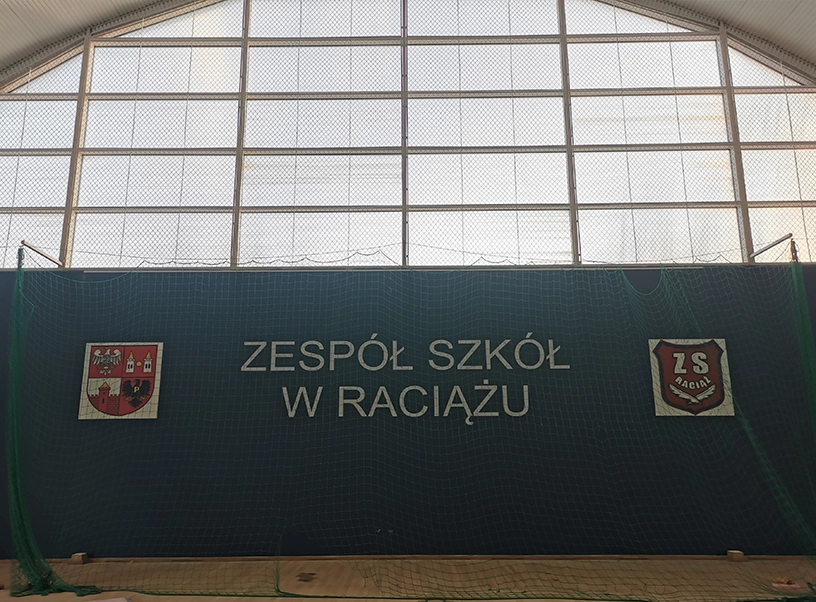 Wydruk grafiki w zespole szkół w Raciążu. Herby.